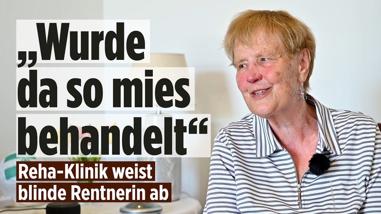 Blinde Rentnerin mit Taststock vor einem Klinikgebäude – Symbol für Diskriminierung im Gesundheitswesen