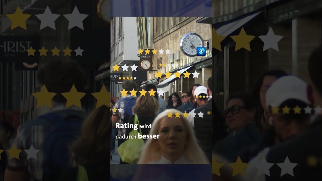 Google Bewertungen – Smartphone-Display zeigt Google-Bewertungen mit Sternen und Hinweis auf gelöschte Rezensionen eines Unt…