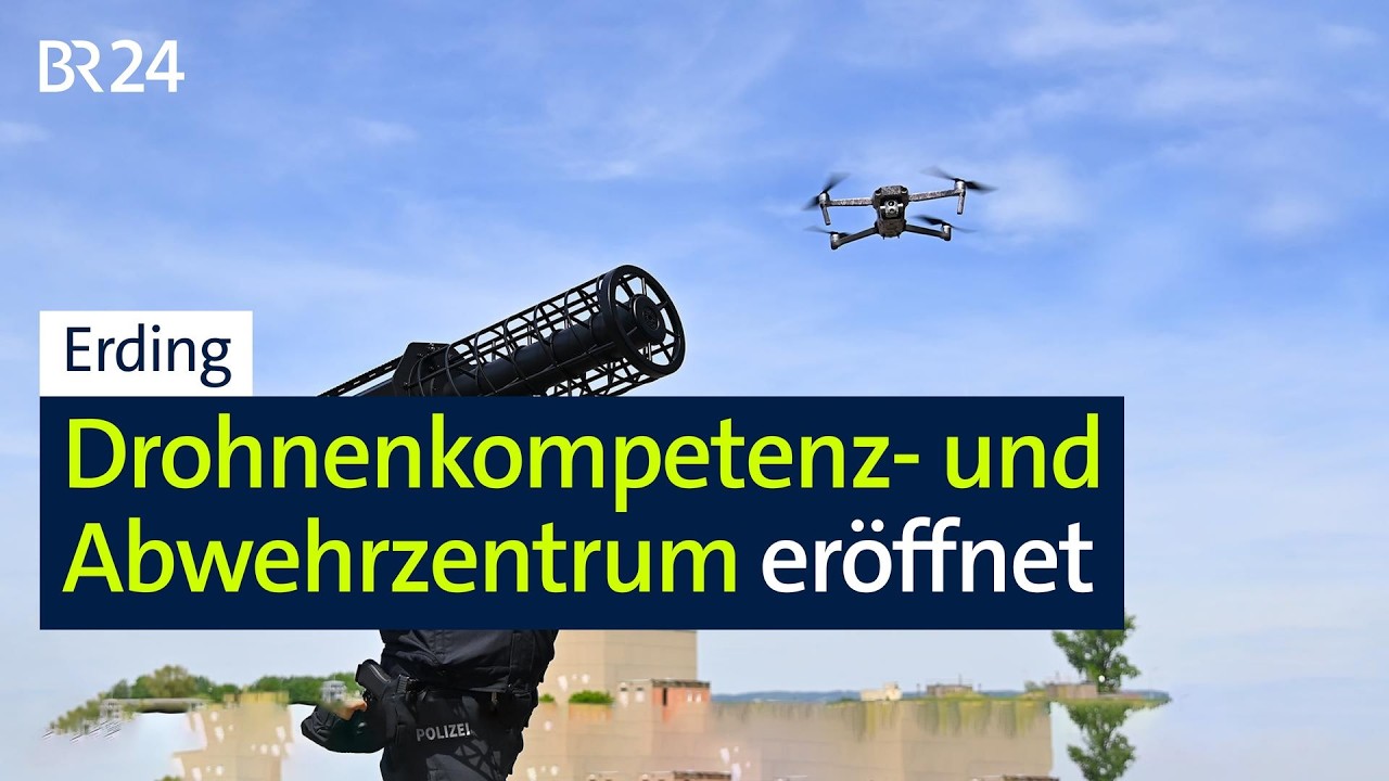 Polizeibeamte demonstrieren Drohnenabwehr beim Drohnenkompetenzzentrum Erding bei der Eröffnungsfeier