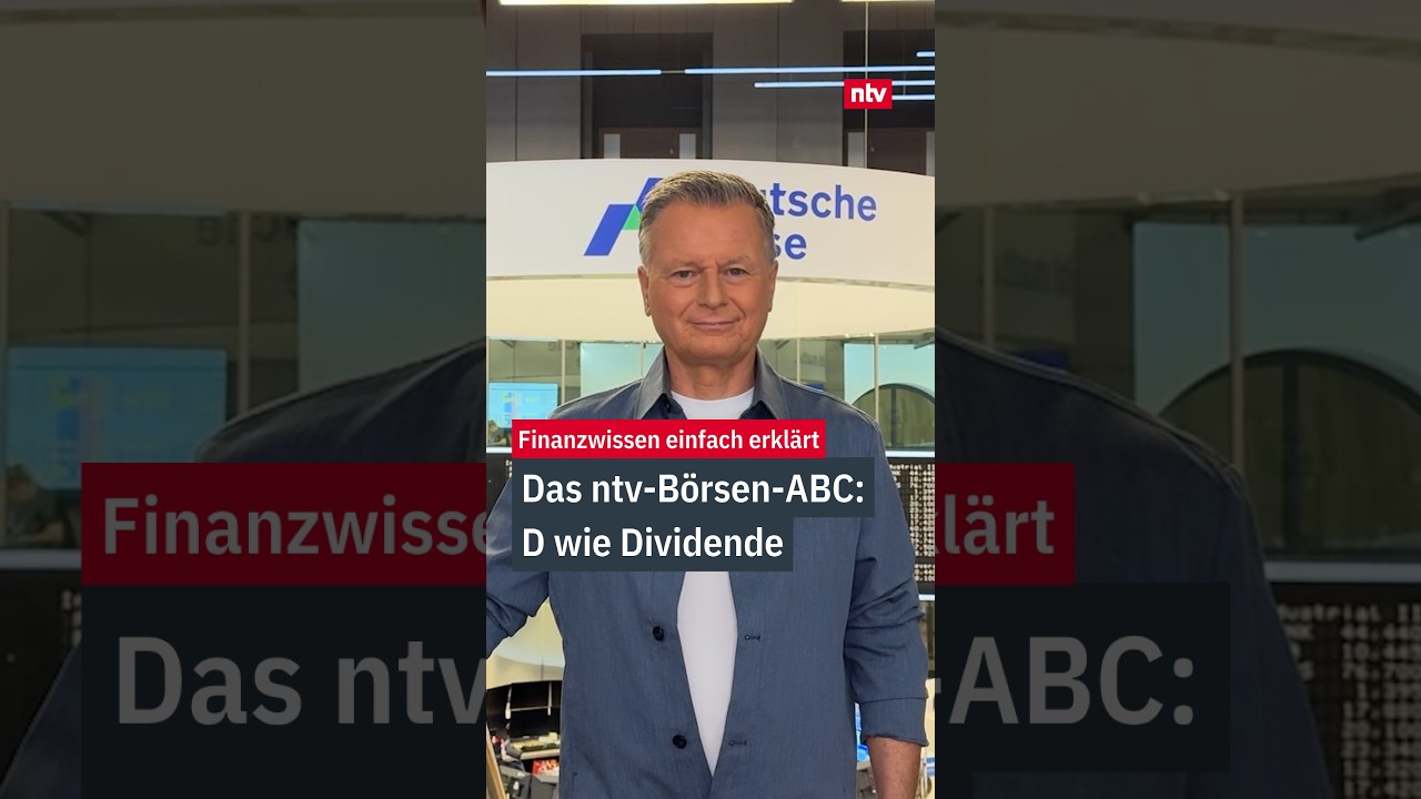 Symbolbild: Wachsende Münzstapel und Aktiendiagramm als Sinnbild für Dividende und Kurswachstum an der Börse