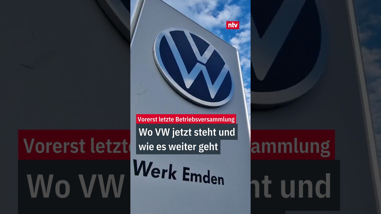 VW-Werk in Deutschland mit Volkswagen-Logo – VW-Stellenabbau bedroht tausende Arbeitsplätze