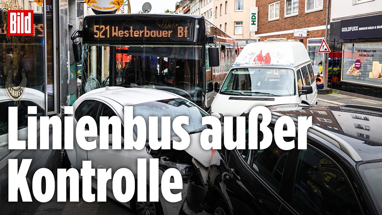 Busunfall Hagen – Zerstörte Fahrzeuge nach dem Busunfall in Hagen – Linienbus schob sieben Autos ineinander