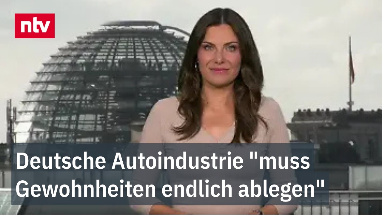 deutsche Autoindustrie – Fabrikhalle eines deutschen Automobilherstellers – Symbol für die Krise der deutschen Autoindustrie
