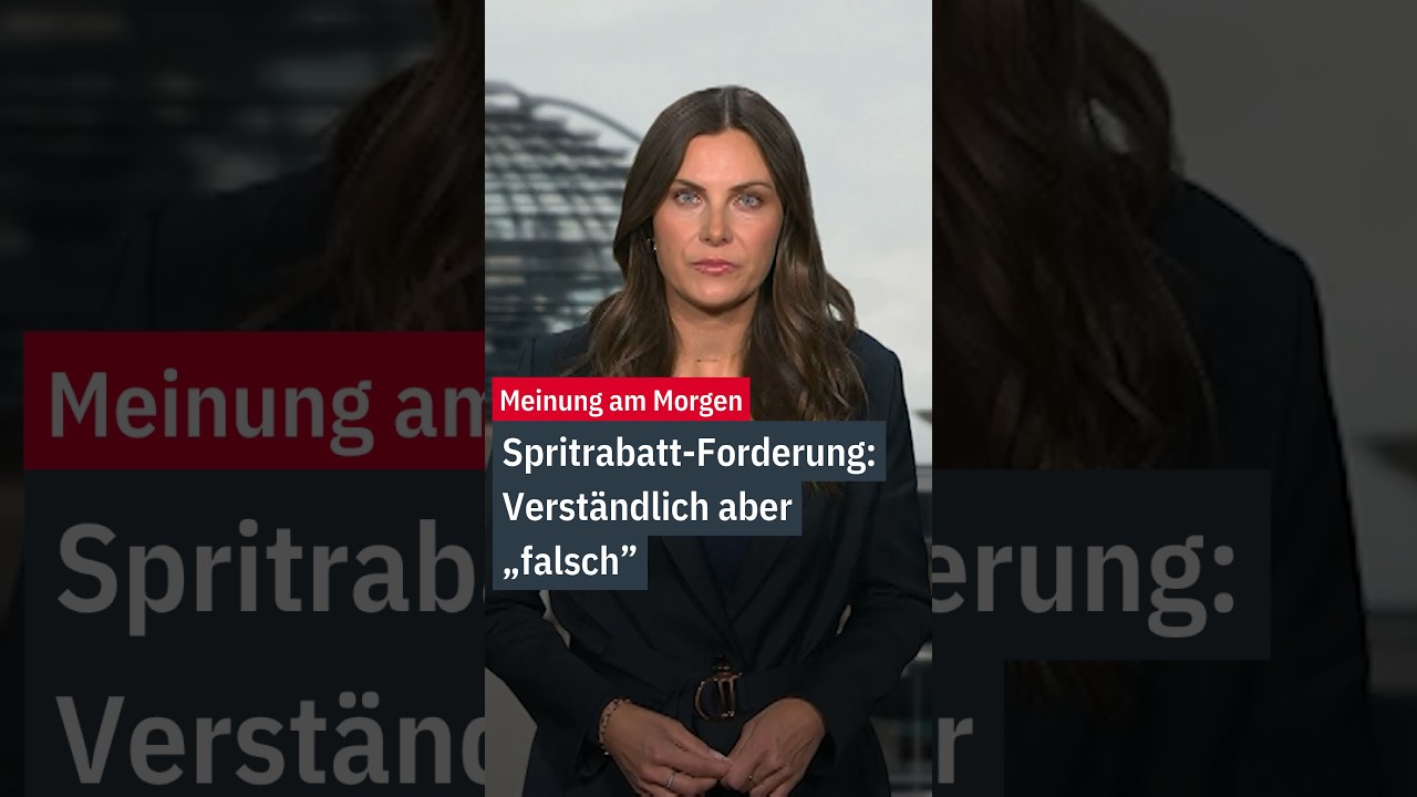 Agrardiesel Subvention – Traktor auf einem ausgetrockneten Feld – Symbol für Agrardiesel-Subventionen und Klimakrise in der …