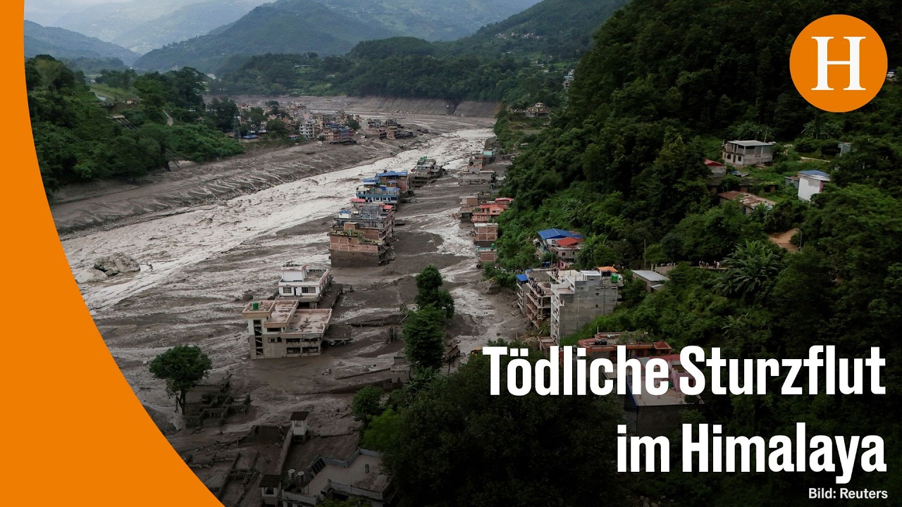 Sturzflut Himalaya – Schlammlawine der Sturzflut im Himalaya reißt Gebäude und Straßen an der Grenze zwischen Nepal und Chin…