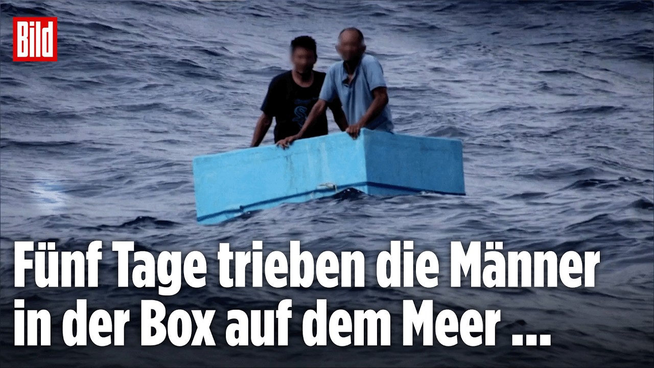 Fischer Pazifik Rettung – Zwei gerettete Fischer aus dem Pazifik auf einem Marineschiff nach ihrer Fischer-Pazifik-Rettung a…