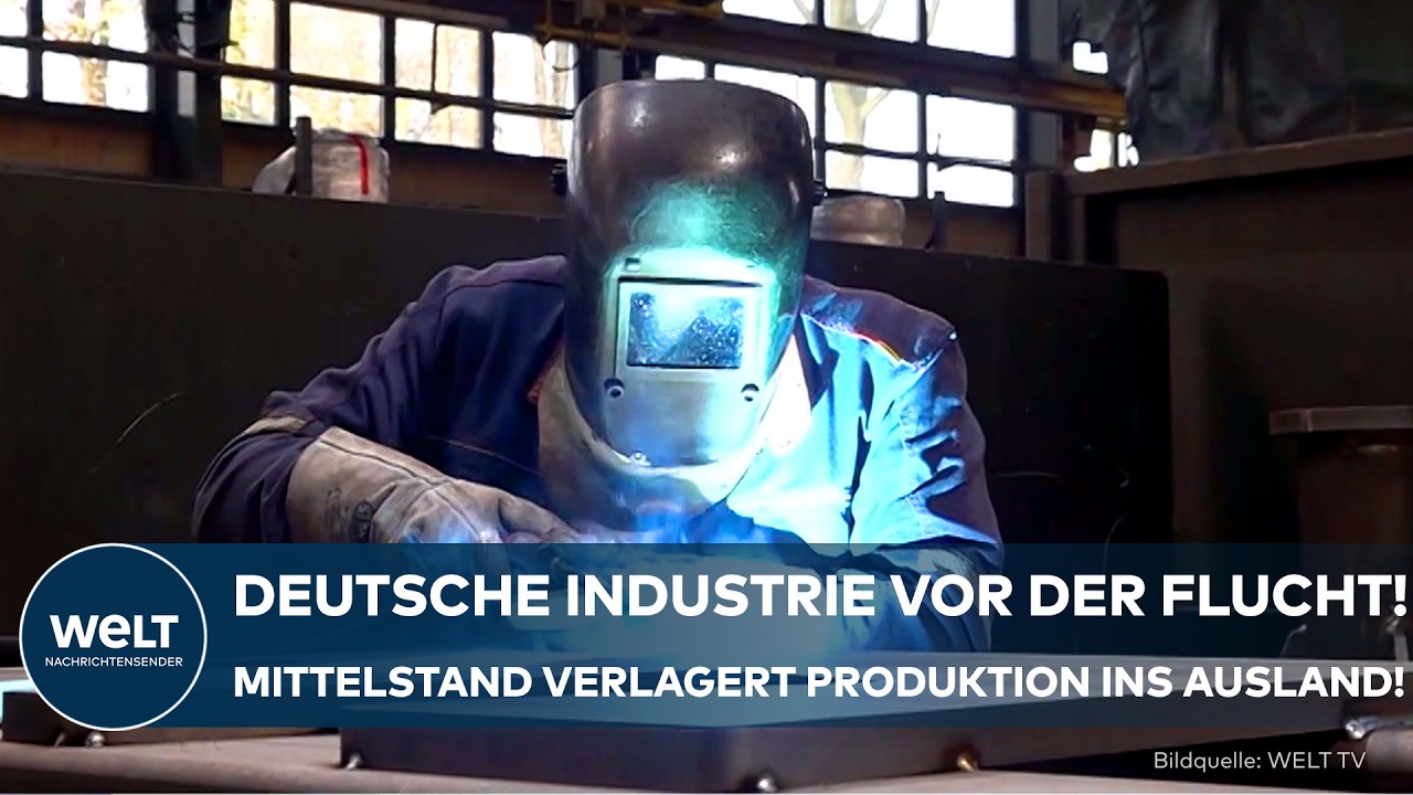Produktionsverlagerung Mittelstand – Leere Produktionshalle eines deutschen Mittelstandsbetriebs – Symbol für Produktionsver…