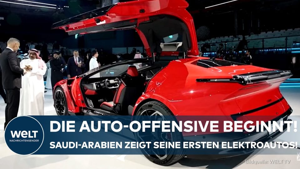 CEER Elektroauto mit Flügeltüren auf der Showbühne in der King Abdullah Economic City in Saudi-Arabien