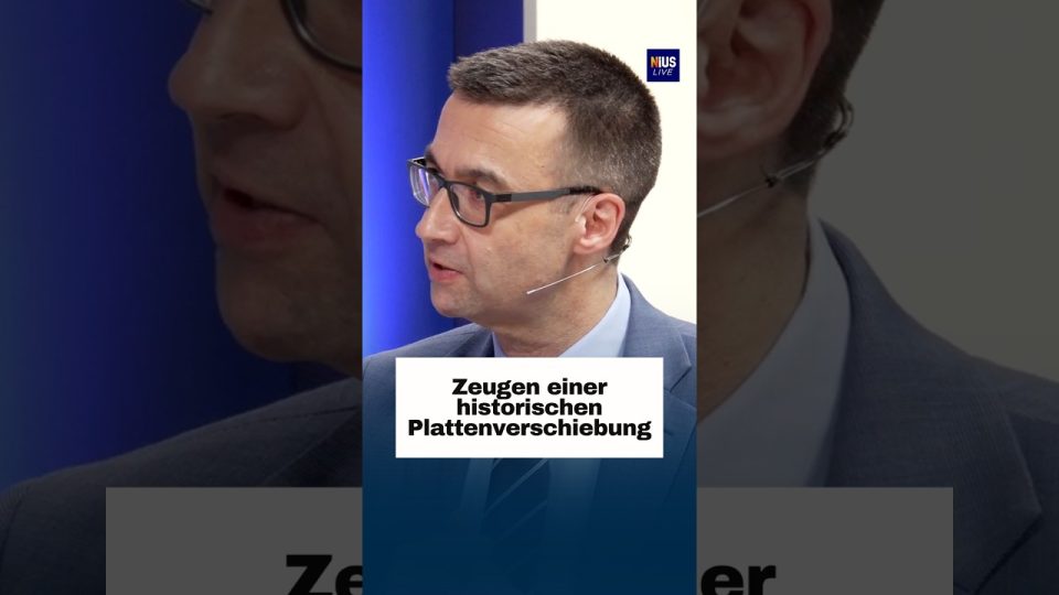Plattenverschiebung Parteienlandschaft – Wahlplakate verschiedener Parteien in Deutschland – historische Plattenverschiebung…
