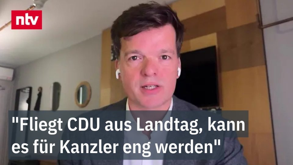 Kanzlerkrise Merz – Friedrich Merz am Rednerpult, symbolisch für drohende Kanzlerkrise nach CDU-Niederlagen bei Landtagswahl…
