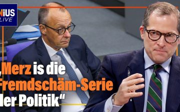 Friedrich Merz Krankenversicherung – Friedrich Merz am Redner-Podium bei einer CDU-Pressekonferenz zum Thema Krankenversiche…