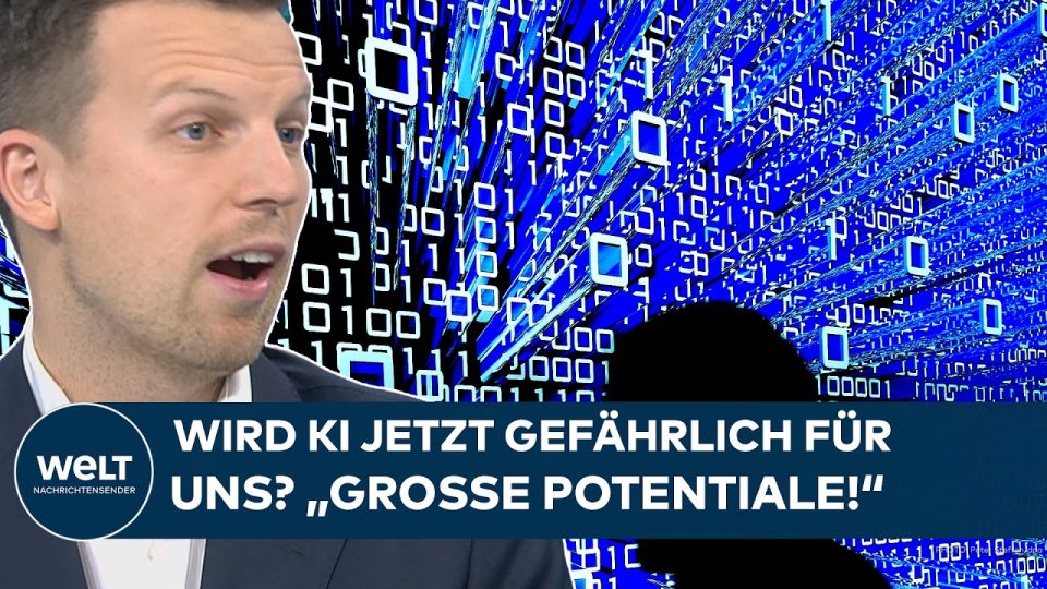 Künstliche Intelligenz – Experte diskutiert Chancen und Risiken von Künstlicher Intelligenz auf einem Podium beim KI-Gipfel