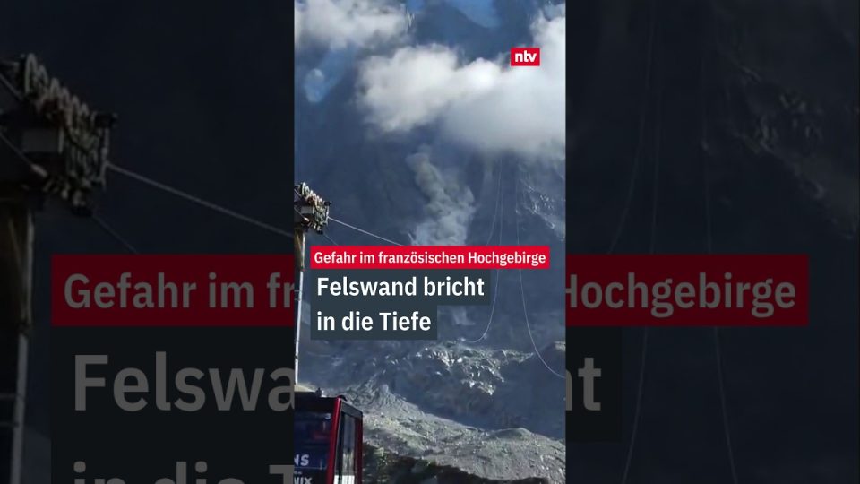 Felssturz Mont Blanc – Felssturz am Mont Blanc: Eine Staubwolke steigt nach einem gewaltigen Felsabbruch an der Nordwand des…
