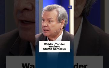Regierungssprecher Stefan Kornelius am Podium des Bundespresseamts in Berlin