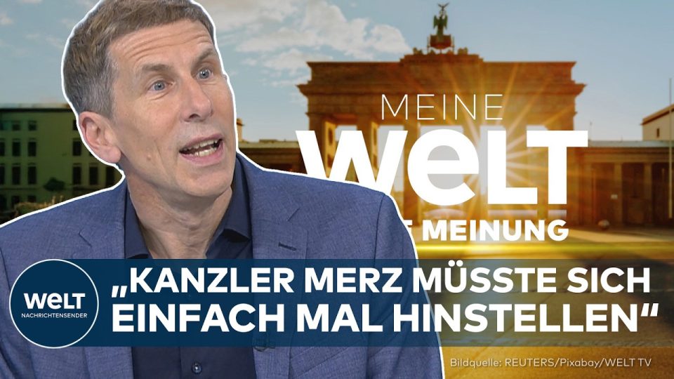 Ältere Arbeitnehmerin am Schreibtisch – Debatte um Rentenreform und Rente mit 63 in Deutschland