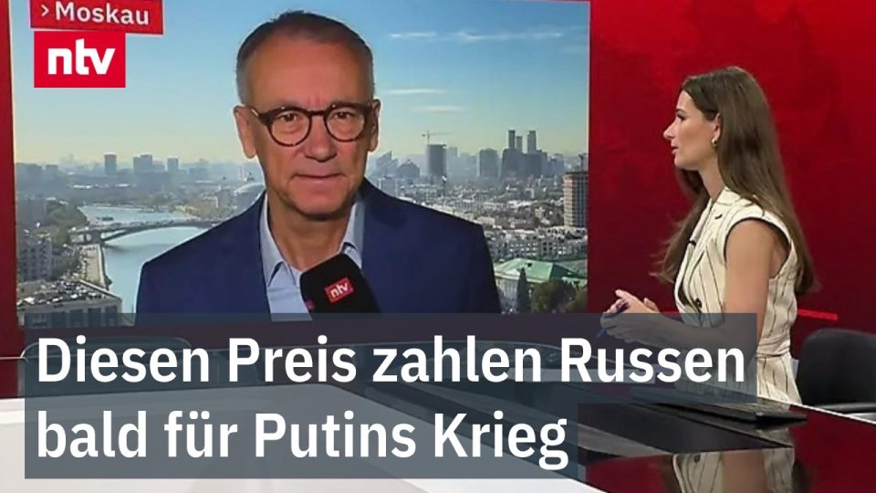 Russland Sozialausgaben – Moskauer Stadtansicht mit Kreml – Russland kürzt Sozialausgaben für den Ukrainekrieg