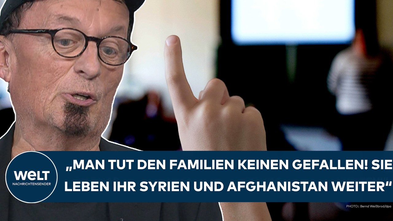 Bildungsniveau Deutschland – Schülerinnen und Schüler in einem überfüllten Klassenzimmer einer deutschen Brennpunktschule – …