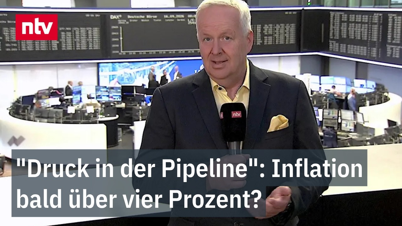 Preisanzeige an einer Zapfsäule – steigende Energiepreise als Treiber der Inflation in Deutschland