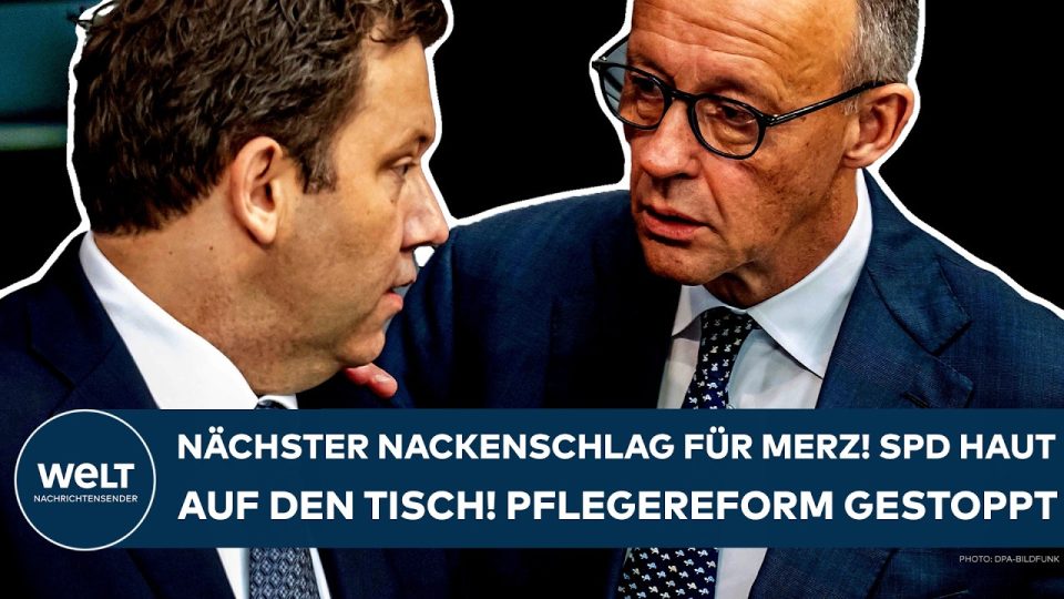 Symbolbild zur Pflegereform: Pflegekraft betreut älteren Menschen, während im Hintergrund das Berliner Reichstagsgebäude zu …