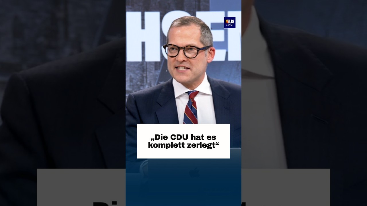 Wahlabend zur Sachsen-Wahl: AfD feiert Rekordsieg, CDU-Kandidat Sven Schulze blickt auf Wahlergebnistafel