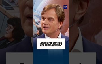 AfD-Vertreter am Rednerpult, Debatte über AfD Parteiverbot im Deutschen Bundestag