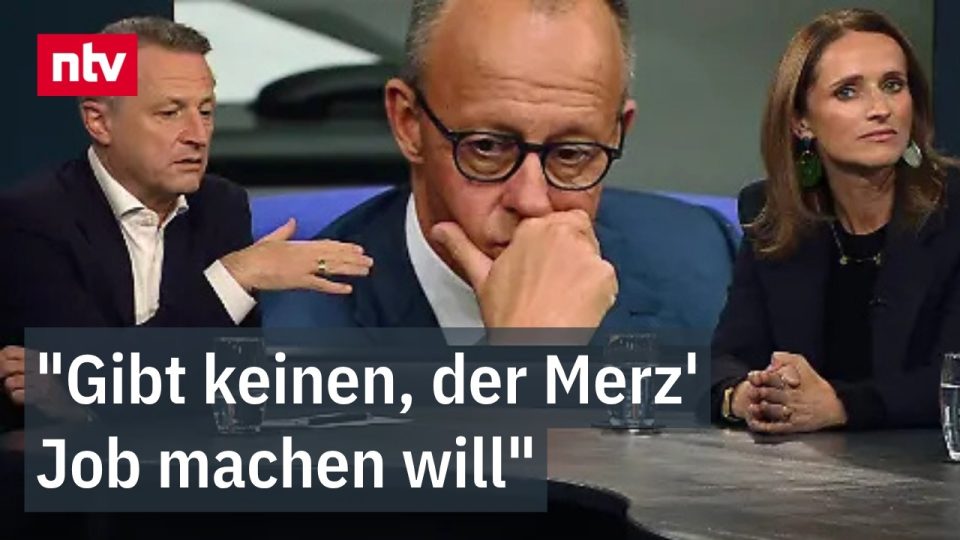 Friedrich Merz am Rednerpult im Bundestag – CDU Krise und Debatte um Brandmauer zur AfD
