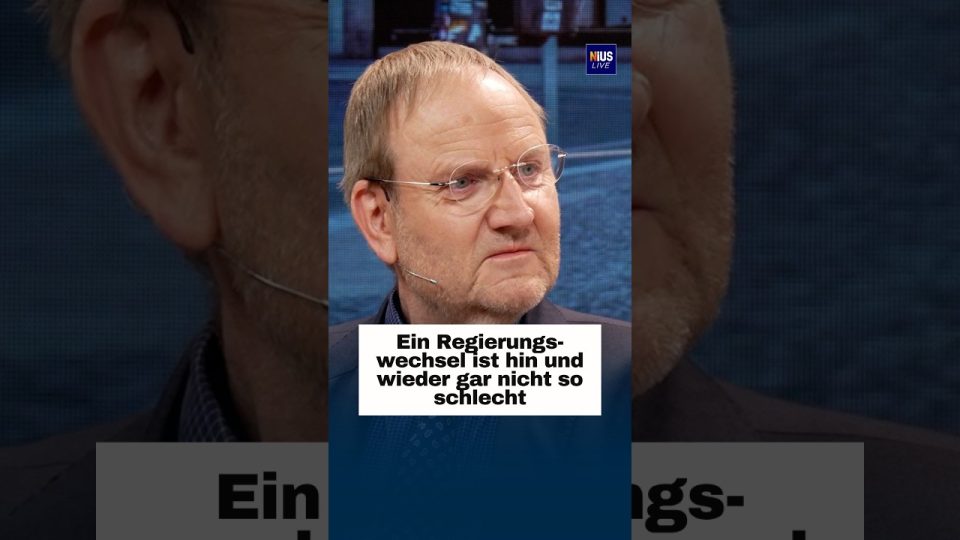 Symbolbild Regierungswechsel – leerer Kabinettstisch im Berliner Bundeskanzleramt als Zeichen politischen Neubeginns