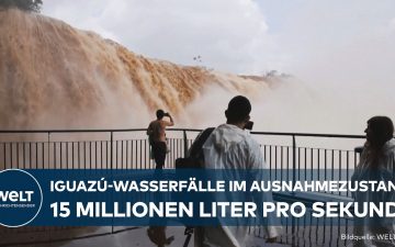 Tosende Iguazú-Wasserfälle in Brasilien mit massiven Wassermassen beim Teufelsschlund nach extremem Starkregen