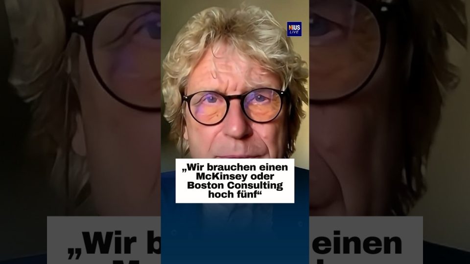 Bundesagentur für Arbeit Reform – Eingangsbereich der Bundesagentur für Arbeit – Symbol für die geforderte Strukturreform de…