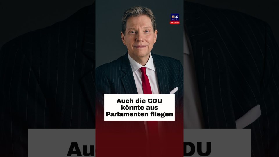 CDU-Logo vor einem Balkendiagramm, das das CDU Umfragetief im Vergleich zur AfD zeigt