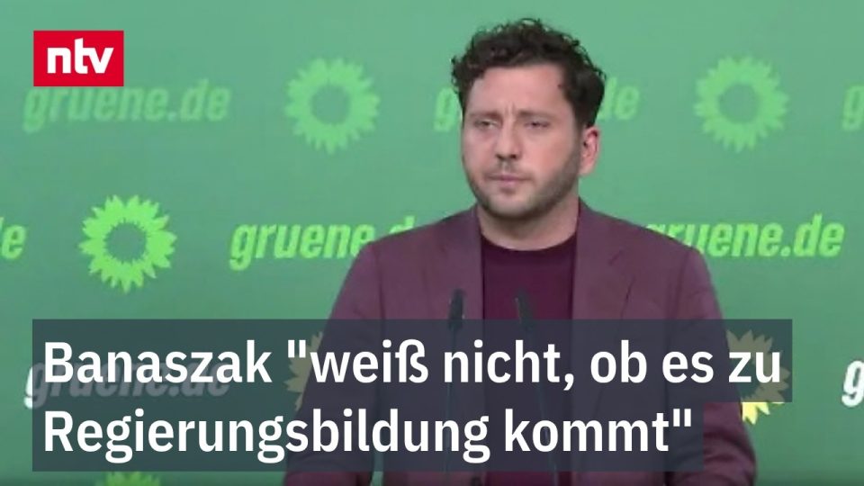 Rot-Rot-Grün Berlin – Grünen-Chef Felix Banaszak bei einer Pressekonferenz zu Rot-Rot-Grün in Berlin und den Koalitionsbedin…