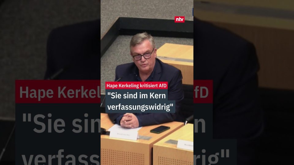 AfD Verbot – Hape Kerkeling spricht im Thüringer Landtag über ein mögliches AfD-Verbot und erinnert an seinen Großvater als …