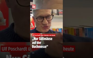 Blick auf die Frankfurter Buchmesse 2026 mit Verlagsständen – Frankfurter Buchmesse im Zeichen von KI und Existenzangst