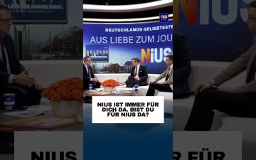 Smartphone mit geöffnetem NIUS-Nachrichtenportal – Symbol für Cancel Culture und neue Medien in Deutschland