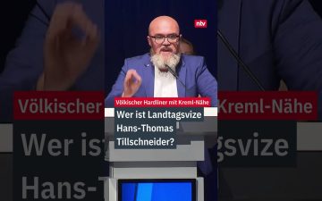 AfD-Politiker Hans-Thomas Tillschneider, neuer Vize-Landtagspräsident in Sachsen-Anhalt, vor dem Landtagsgebäude