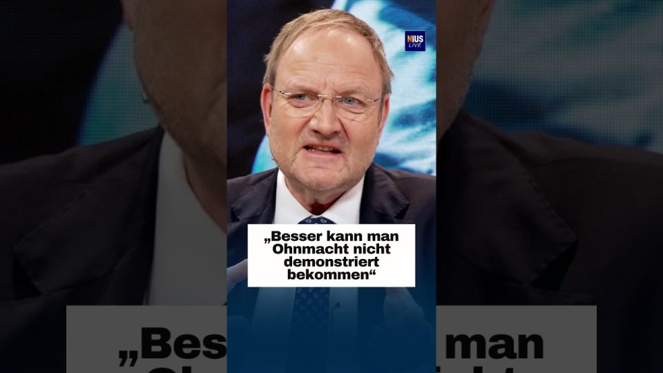 Scholz Kiew Besuch – Bundeskanzler Olaf Scholz bei seinem Kiew Besuch in der Ukraine, nachdenklicher Gesichtsausdruck vor uk…
