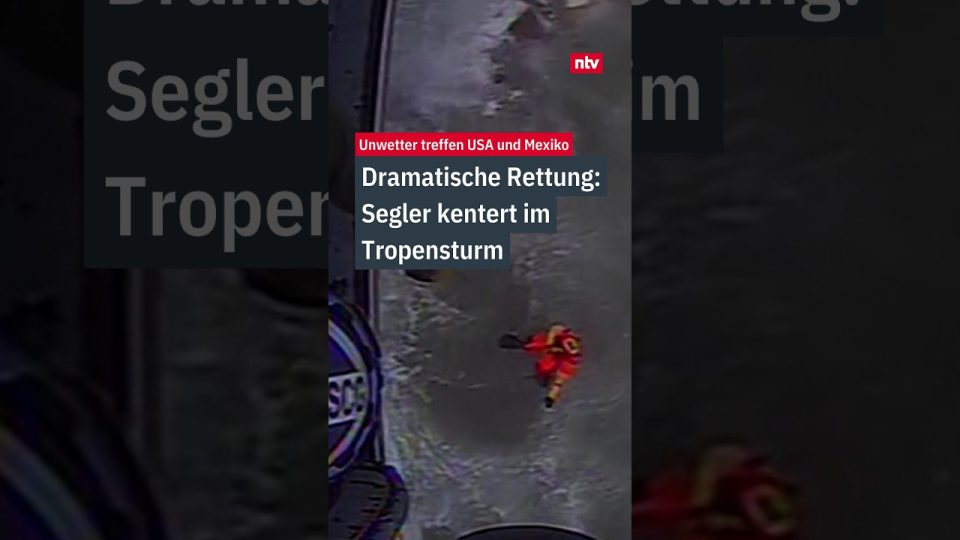 Hubschrauber der US-Küstenwache bei Rettungsaktion nach Tropensturm Rachel vor der Küste Kaliforniens
