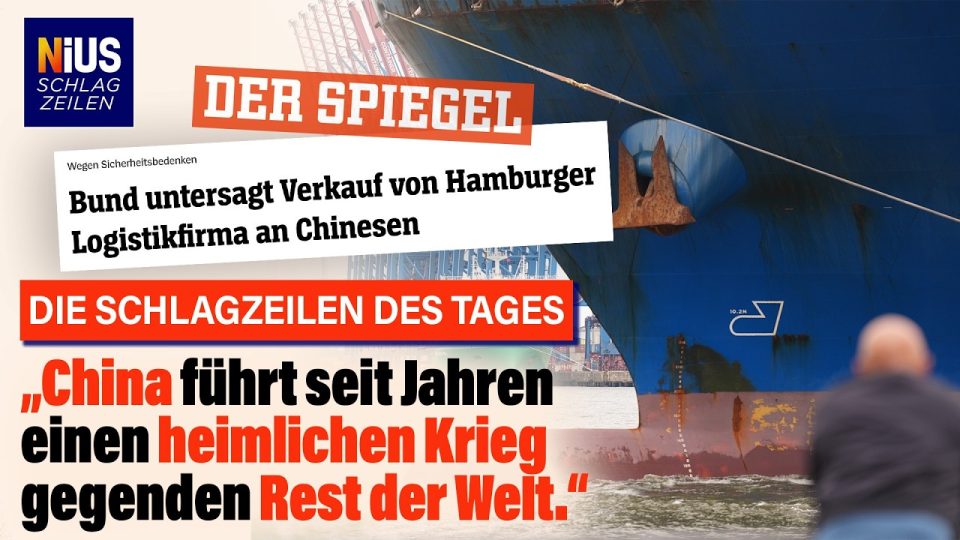 Containerhafen mit chinesischen Frachtschiffen – Symbol für den Wirtschaftskrieg China gegen europäische Infrastruktur