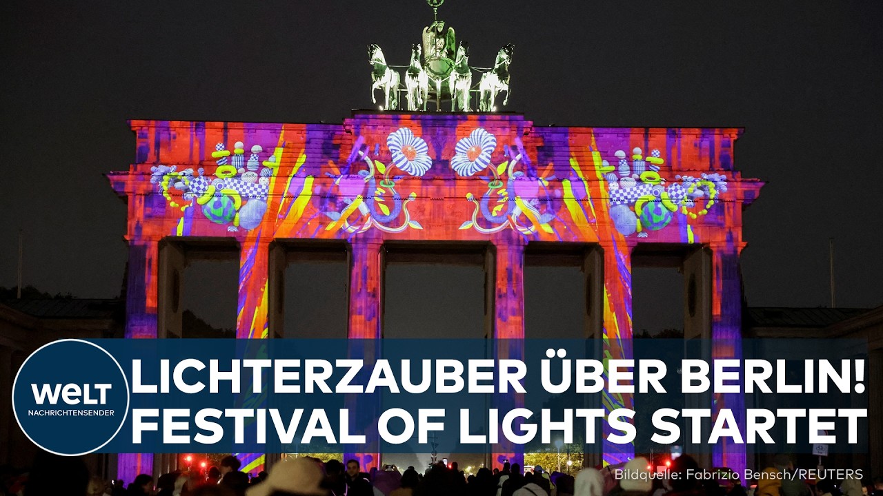 Brandenburger Tor beim Festival of Lights Berlin beleuchtet in bunten Farben des Mottos Colors of Love