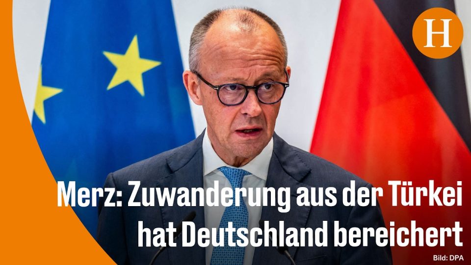 Bundeskanzler Friedrich Merz spricht beim Jubiläum des deutsch-türkischen Anwerbeabkommens in Berlin über türkische Migration