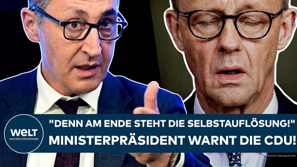 Volkspartei Krise – Demonstranten vor dem Brandenburger Tor in Berlin bei einer Protestkundgebung – Volkspartei-Krise in Deu…