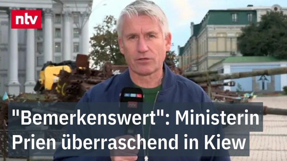Bildungsministerin Prien Kiew – Bundesbildungsministerin Karin Prien bei ihrem Besuch in Kiew als Zeichen der deutschen Soli…