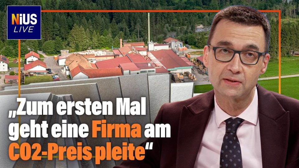 CO2-Preis Insolvenz – Blick auf die historischen Fabrikgebäude der Pappenfabrik Tullau – erstes Unternehmen, das wegen des C…