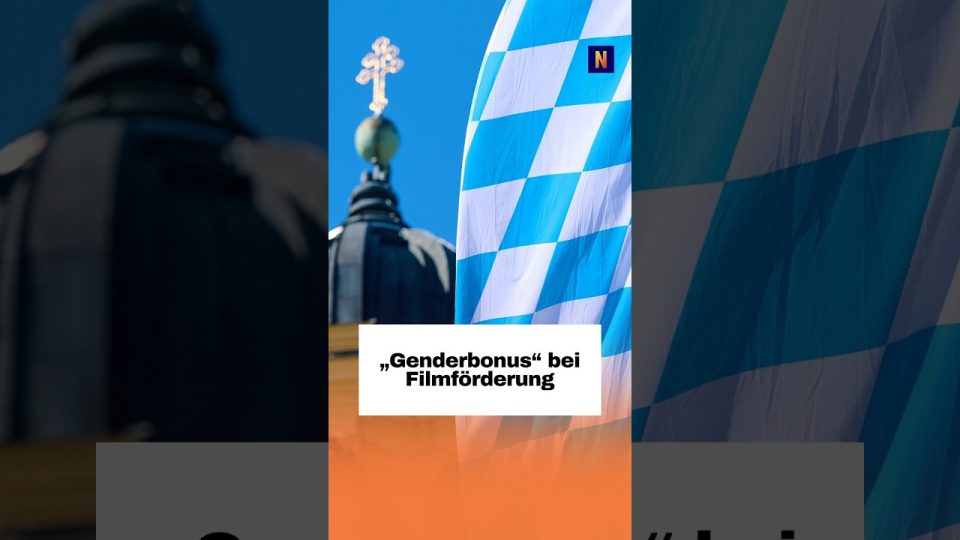 Genderbonus Filmförderung – Filmklappe vor bayerischer Kulisse als Symbol für den Genderbonus in der Filmförderung